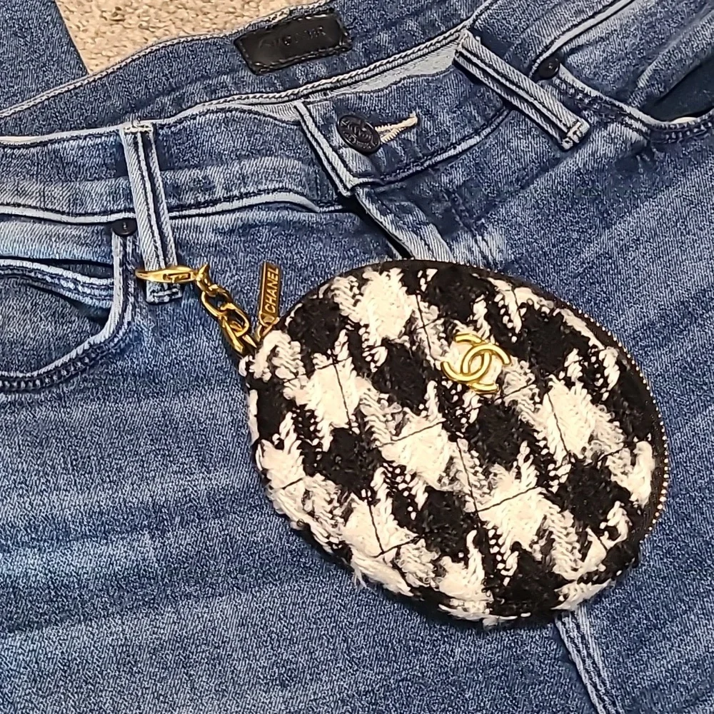 Chanel Tweed Quilted Coin Purse